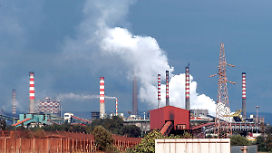 Sull'ex Ilva Urso tergiversa. Closing forse entro aprile. Orsini: va salvata in ogni forma