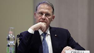 Cirielli vede l&rsquo;ambasciatore russo. &laquo;Farnesina informata&raquo;