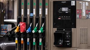 Accise sui carburanti, l'esecutivo al lavoro per la proroga del taglio