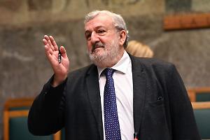 Decaro ridisegna la giunta regionale: fuori Emiliano, via alla discontinuit&agrave;