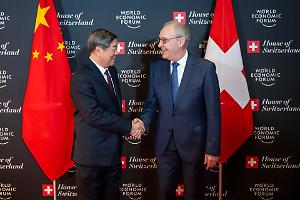 Dalla Cina pi&ugrave; che strette di mano. Vertice segreto con i ceo Usa