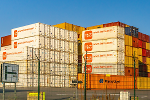 L'e-commerce corre nel 2025. Spinta da beauty, pharma e food