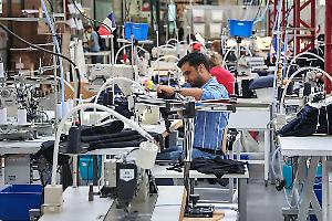 Indice Pmi, Italia sale a 51,4. Nell'Eurozona lieve calo a 51,3
