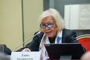 Pubblicato da Treccani in tre volumi