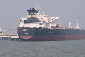 Ft: Roma e Parigi cercano l'intesa con Teheran per il transito a Hormuz. Ma Palazzo Chigi smentisce