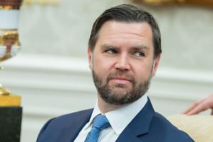 Vance guida la delegazione Usa. L&rsquo;Iran invia il &ldquo;mite&rdquo; Araghchi e il &ldquo;radicale&rdquo; Mohammad Ghalibaf