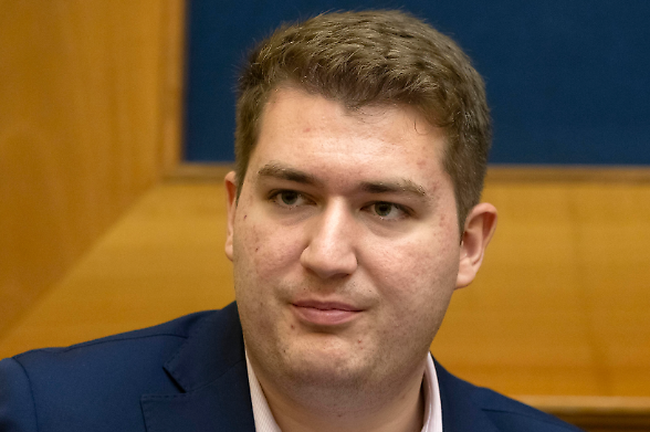 Sciopero taxi a Roma, aggredito a Montecitorio Matteo Hallissey 