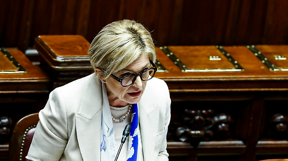 Fallimento di AppLi,  il Parlamento interroga  la ministra Calderone 