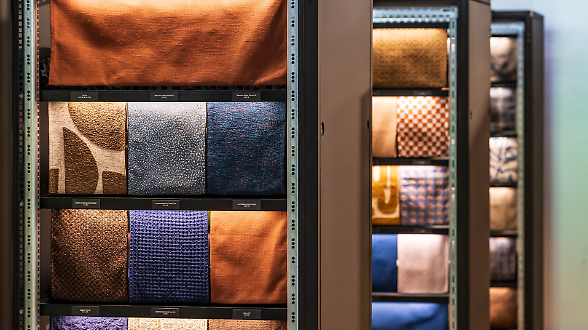 Senza investimenti non c'&egrave; innovazione. Il tessile rallenta? Che corrano le sinergie