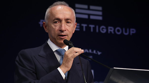 Ferretti, Kkcg rilancia fino al 29,9%. Opa parziale e sfida aperta a Weichai