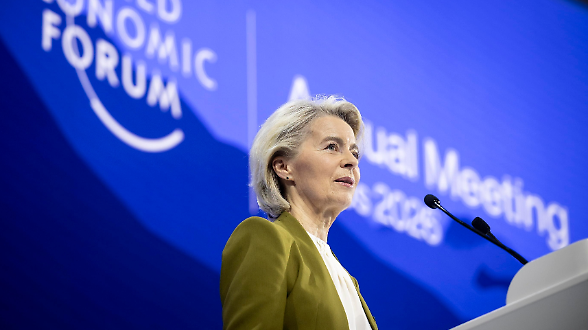 Dazi e Groenlandia protagonisti a Davos. Von der Leyen: Ue diventi indipendente