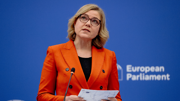 Bruxelles punta a blindare le reti con il nuovo Cybersecurity Act. Stop graduale ai fornitori ad alto rischio