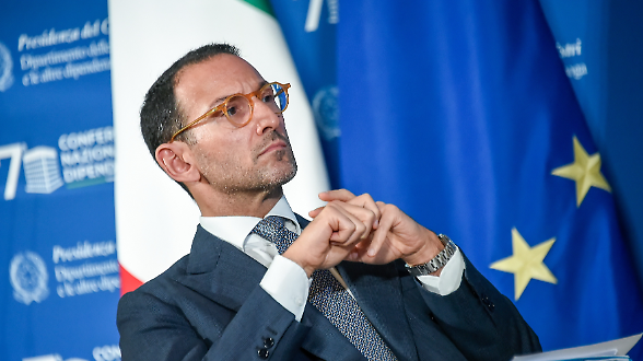 L'improvvisa frenata su Freni. E la polemica sull'opa Antares