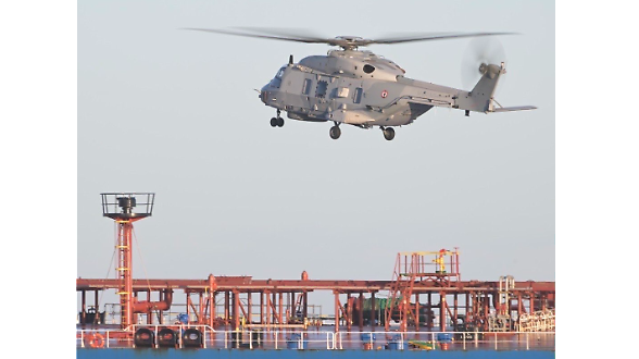 La Francia sequestra nave russa nel Mediterraneo