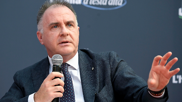 Confindustria: economia ferma, buoni segnali dagli investimenti