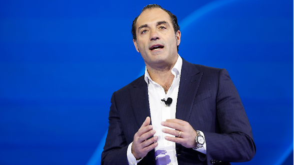 Stellantis, nel '25 le vendite in Europa calano del 6% a 2,4 milioni. Nel secondo semestre su gli ordini