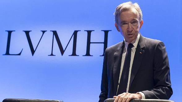 Lvmh, nel &lsquo;25 altro rallentamento. Ma dalla Cina segnali positivi