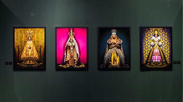 Giovanni Gastel scriveva con la luce e fotografava grazie alla poesia