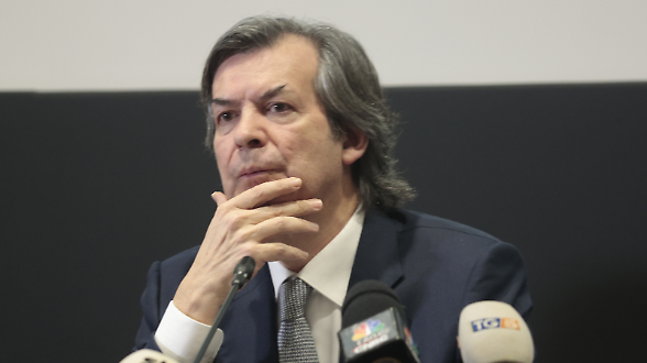 Messina: &laquo;In Italia nessuna alleanza. Intesa Sanpaolo pu&ograve; solo comandare&raquo;