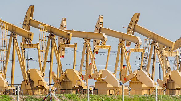 Il calo del prezzo del petrolio manda in crisi le Big Oil europee