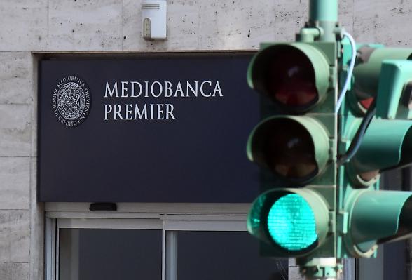 Mega deals, l'Ai spinge volumi e valori nel 2025. Pwc: in Italia la maglia rosa a Mps-Mediobanca