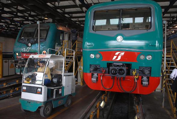 Trenitalia, la manutenzione perde pezzi. A rischio le ex Ogr di Rimini