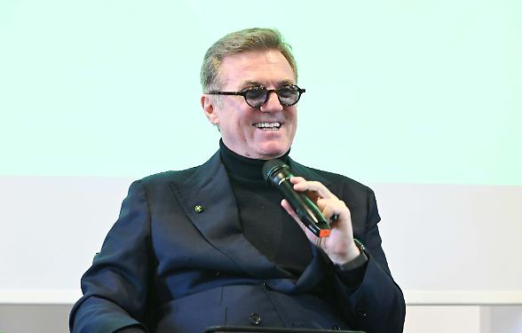 Enel avanti piano. L'idrico frena la crescita di margini e ricavi