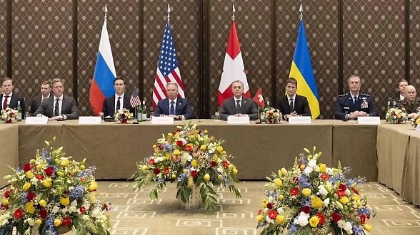 &laquo;Progressi difficili&raquo; e &laquo;colloqui tecnici&raquo;. A Ginevra si discute, ma non di tregua