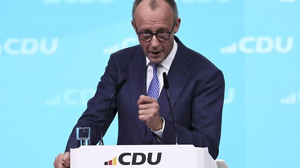 A Stoccarda il cancelliere rilancia su economia, difesa e rapporti con gli Usa