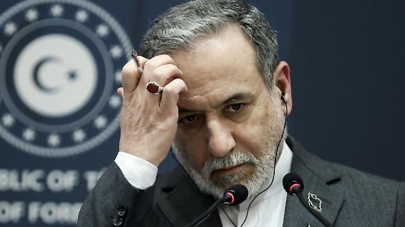 L&rsquo;Iran tratta con gli Usa e punta ai missili russi