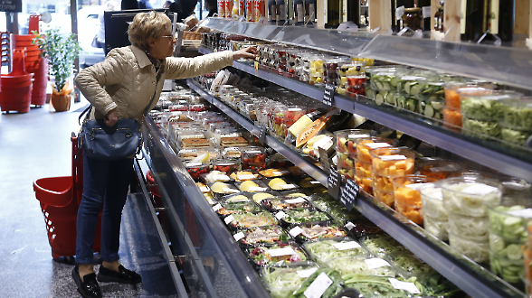 Consumi, la spesa cresce del 2%. Bene il food, gi&ugrave; tech & beni durevoli