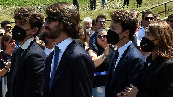 Un assetto che voleva tutelare la famiglia dai conflitti, ma ha avuto l&rsquo;effetto opposto