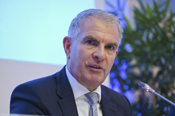 Volano i ricavi di Lufthansa, utili in calo. E mette nel mirino Tap Air Portugal