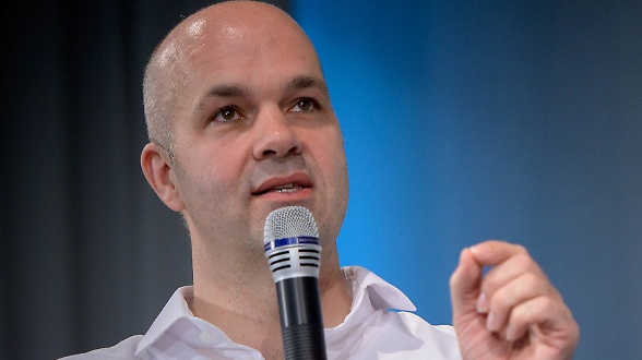 Una chiusura limitata di Hormuz frena la ripresa, non la ferma