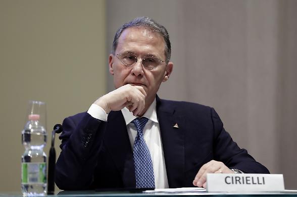 Cirielli vede l&rsquo;ambasciatore russo. &laquo;Farnesina informata&raquo;