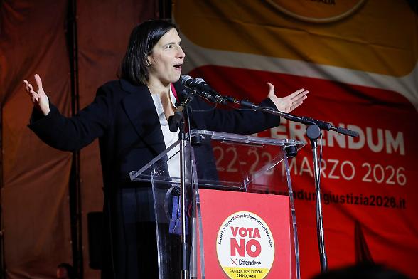 Il No chiude la campagna. Pd e M5S: &laquo;Andremo al governo&raquo;