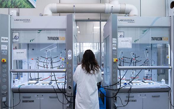 Industrie De Nora punta su litio e batterie. Ma Piazza Affari paga la frenata dell'idrogeno