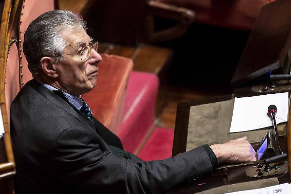 La Lega perde il suo senat&ugrave;r. &Egrave; morto Umberto Bossi