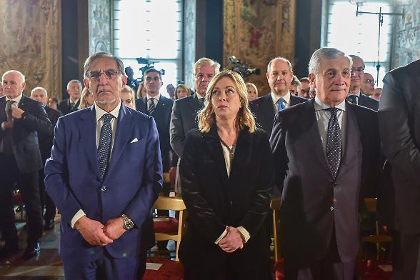 Lega, Fi e Fdi, il s&igrave; rinuncia a chiudere la campagna