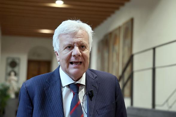 Utile in calo per Emil Banca, mezzi amministrati a 12 mld