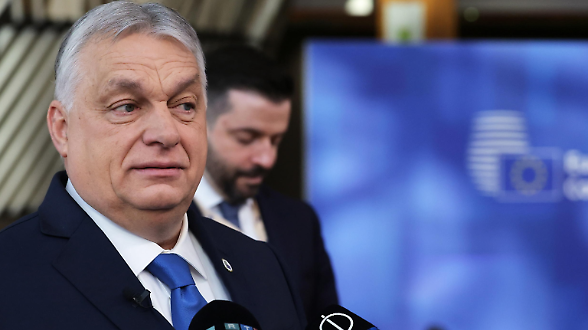 Orb&aacute;n sotto accusa: fuga di notizie dall'Europa al Cremlino. Chiesti &laquo;chiarimenti&raquo; a tre settimane dal voto in Ungheria