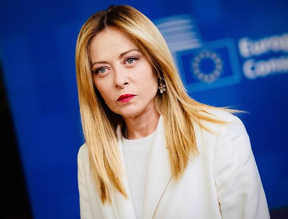 Nel centrodestra Meloni in difficolt&agrave;. La sfida primarie nel centrosinistra