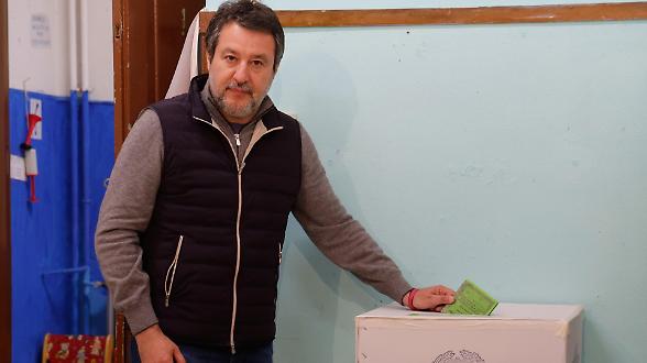 La premier: &laquo;Persa un'occasione per modernizzare l'Italia. Ma noi andiamo avanti&raquo;