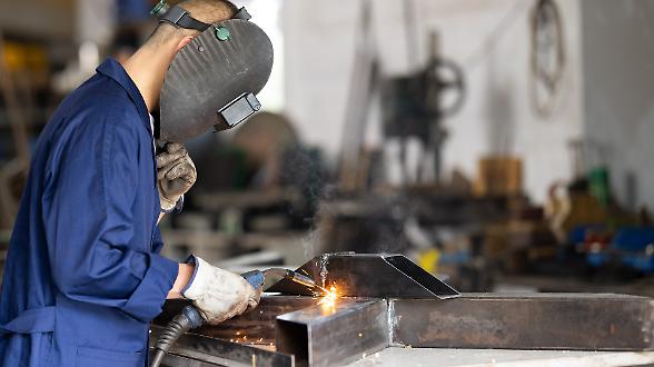 L'impatto del conflitto sull'Eurozona. Peggiorano a marzo indici e sentiment 