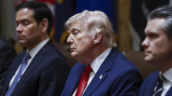 Teheran: &laquo;Inviata la risposta al piano Usa, ora aspettiamo&raquo;. Ma il regime teme un attacco