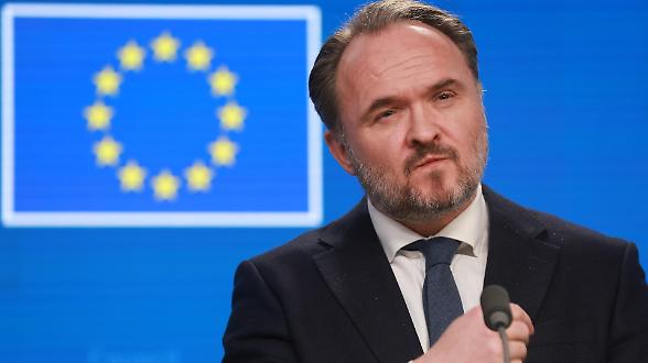 Il commissario Ue: &laquo;Prepariamoci a eventuali interruzioni energetiche&raquo;