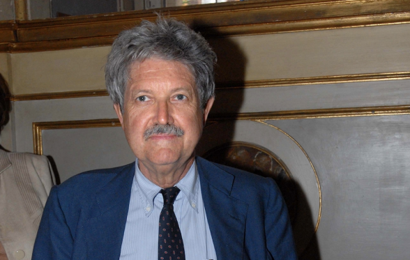 Un editore colto e combattivo, tra i libri e la citt&agrave;, addio a Enriques