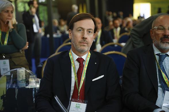 Mps, Glass Lewis vota Palermo. Per Lovaglio strada in salita