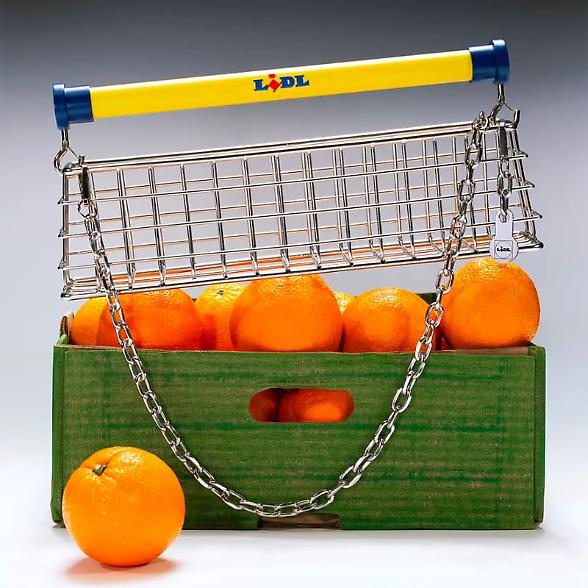 La vetrina che non incanta pi&ugrave; e la lenta fine del culto del perfetto