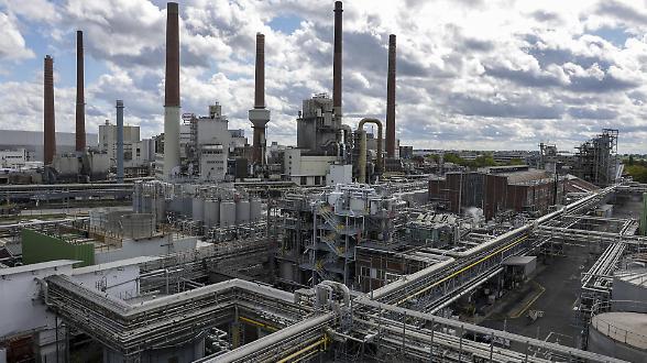 Blocco di Hormuz, lo stress-test per l'industria chimica tedesca